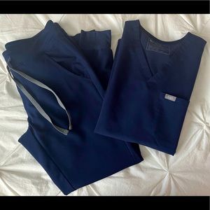 Figs Women’s Navy Blue Set